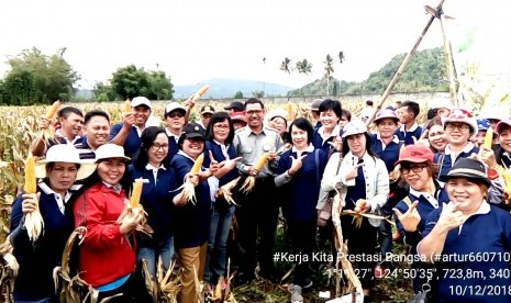  Sekitar 45 Penyuluh Pertanian (PP) di Kabupaten Minahasa berdiskusi dengan peneliti dan penyuluh di BPTP Balitbangtan Sulawesi Utara.