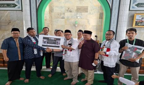 Sekolah Bosowa Bina Insani menggelar acara donasi kemanusiaan untuk Palestina, dan menyalurkan donasi tersebut melalui Askar Kauny. 