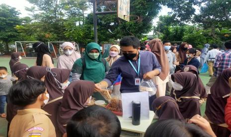 Sekolah Prestasi Global (PresGo) Depok mengelar kegiatan Prestasi Global Mart (PresGo Mart) beberapa waktu lalu.