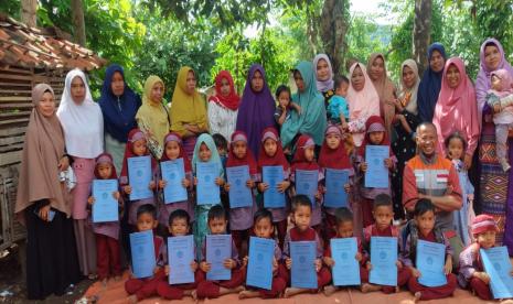 Ilustrasi guru san siswa sekolah rintisan zakat.