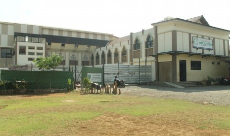 Sekolah Unggulan Al-Ihsan Islamic Boarding School Panti Yatim Indonesia