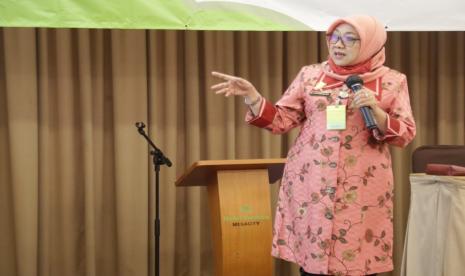 Sekretaris Badan Penyuluhan dan Pengembangan SDM pertanian, Siti Munifah, saat menutup sesi pagi saat workshop Digitalisasi Informasi Lingkup BPPSDMP di Bekasi 2 sampai 4 November 2020.