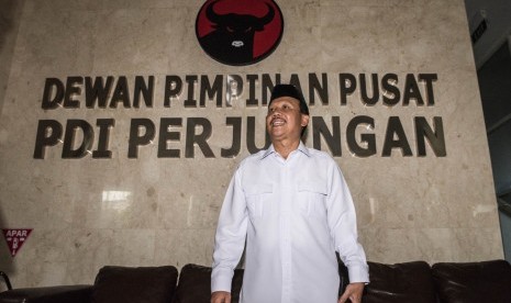 Sekretaris Daerah Provinsi Jawa Barat Iwa Karniwa mendatangi kantor DPP PDI Perjuangan di Jakarta, Jumat (7/7). 