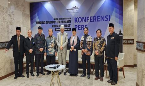 Sekretaris Dewan Pengarah Badan Pembinaan Ideologi Pancasila (BPIP) Mayor Jenderal TNI (Purn) Wisnu Bawa Tenaya menjadi pembicara pada kegiatan Global Interfaith Dialogue: Religions Diplomacy for Humanity and Global Peace, Selasa (22/11/2022). 