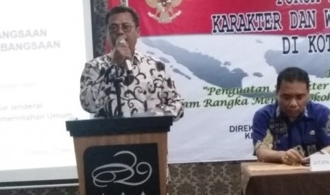 Sekretaris Ditjen Politik dan Pemerintahan Umum Kementerian Dalam Negeri, Didi Sudiana, saat menyampaikan paparannya.