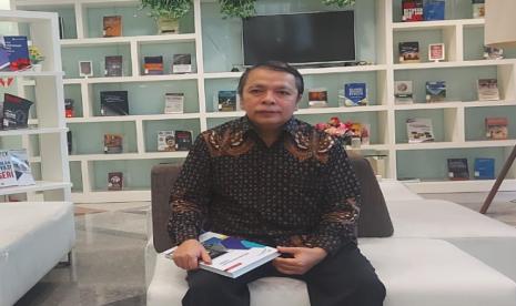 Sekretaris Ditjen (Sesditjen) Bimas Islam Kementerian Agama (Kemenag) M. Fuad Nasar berharap perhelatan Islamic Book Fair (IBF) menghadirkan spirit kebangkitan literasi pengetahuan Islam.