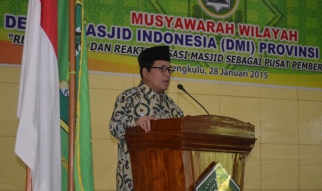 Sekretaris Jenderal DMI, KH Imam Addaruquthni, mengimbau umat Islam kembali mengintensifkan sholat jamaah di masjid.