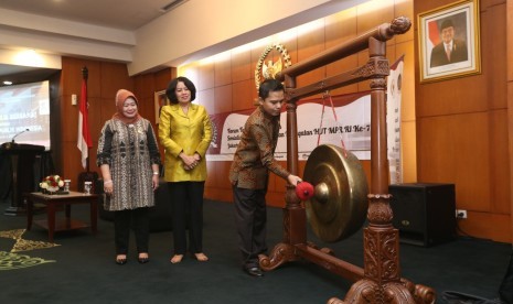 Sekretaris Jenderal majelis Permusyawatan Rakyat (MPR) RI Ma'ruf Cahyono, membuka secara resmi Forum Tematik Bakohumas dan Sosialisasi Penyelenggaraan Peringatan HUT MPR RI Ke-72.