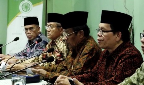 Sekretaris Jenderal Majelis Ulama Indonesia (MUI) Anwar Abbas (Kedua dari kiri)