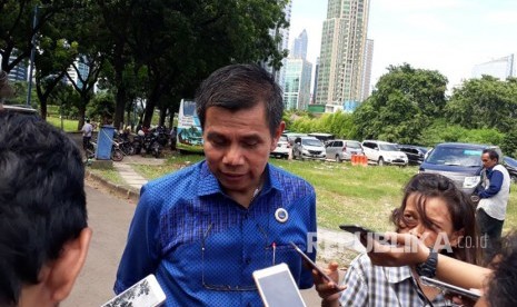 Sekretaris Jenderal Partai Demokrat Hinca Pandjaitan usai rapat persiapan pelaksanaan pidato politik Ketua Umum Demokrat Susilo Bambang Yudhoyono (SBY)   di Kediaman SBY, Jalan Mega Kuningan Timur VII, Jakarta Selatan pada Kamis (4/1).