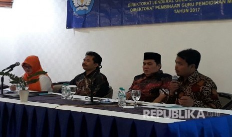 Sekretaris Jenderal PBNU, Helmy Faisal Zaini (kedua dari kanan) 