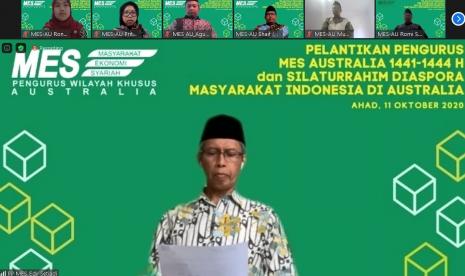 Sekretaris Jenderal Pengurus Pusat MES, Edy Setiadi, melantik PWK MES Australia periode 1441-1444 H.