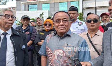 Sekretaris Kementerian BUMN periode 2005-2010, Muhammad Said Didu sebelum menjalani pemeriksaan di Mapolresta Tangerang, Banten, Selasa (19/11/2024) malam WIB.