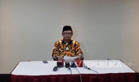 Sekretaris Umum PP Muhammadiyah, Abdul Mu'ti Memberikan Pernyataan Sikap Terkait Bom Bunuh Diri di Surabaya, di Hotel Century Jakarta, Ahad (13/5).