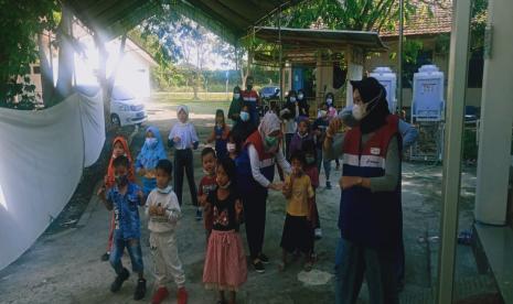 Selain olahraga senam, Pertamina melalui program Griya Pelangi juga masih terus membuka layanan konsultasi dan trauma healing bagi masayarakat terdampak. 