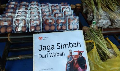 Selama masa PPKM Darurat, Rumah Zakat terus menggiatkan Program Jaga Simbah dari Wabah. Hal ini sebagai upaya untuk memberikan pendampingan dan perhatian kepada simbah sebagai kelompok yang paling riskan tertularnya wabah Covid-19.