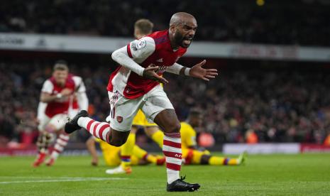 Selebrasi Alexandre Lacazette usai mencetak gol untuk Arsenal ke gawang Crystal Palace. Arsenal bermain imbang 2-2 kontra Palace.