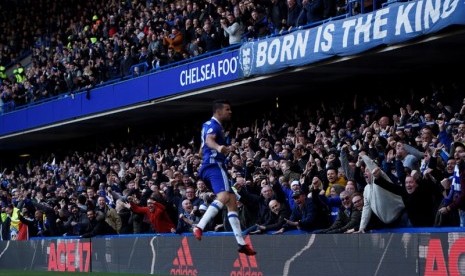 Selebrasi Diego Costa seusai menjebol gawang West Bromwich Albion.