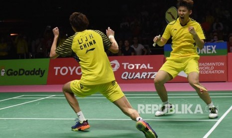 Ganda putra Cina Li Junhui (kiri) dan Liu Yuchen.