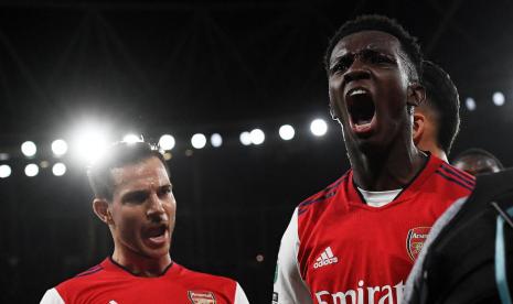 Selebrasi pemain Arsenal Eddie Nketiah (kanan) selepas menjebol gawang Leeds United di Piala Carabao. 