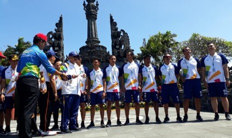 Semarak pawai api obor (torch relay) hari kedua di Bali.