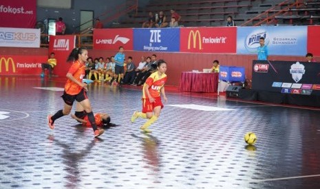 Semi final game 1 LIMA Women Futsal 2014 (UPI Vs UNY