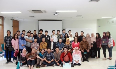 Seminar Hubungan Internasional di UAI.