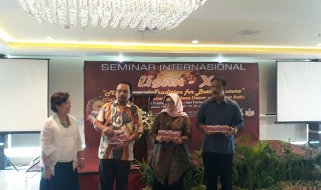 Seminar Internasional dan Festival Tradisi Lisan ke-X 