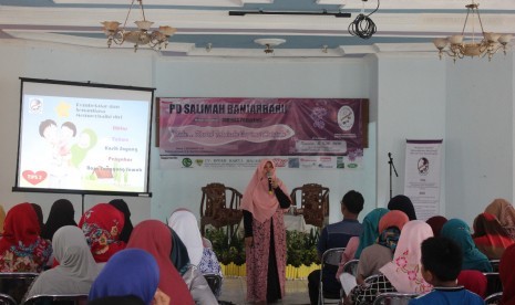 Seminar Parenting Salimah