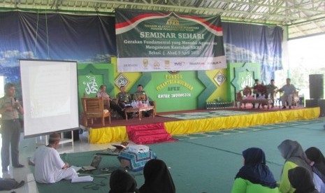 Seminar Sehari Gerakan Fundamental yang Menodai Agama dan Mengancam Keutuhan NKRI di Pesantren AFKN, Bekasi, Jawa Barat.