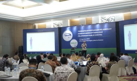 Seminar untuk saling berbagi pengetahuan dan strategi tentang pelayanan publik.