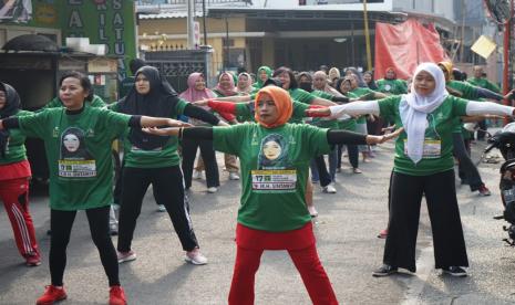 Senam sehat di Kelurahan Gandaria Utara, Kecamatan Kebayoran Baru, Jakarta Selatan. 