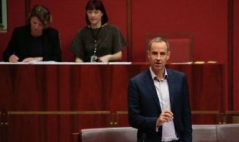 Senator Nick McKim mengatakan dia akan berbicara dengan kepolisian Papua Nugini mengenai penjelasan mereka terkait penembakan di Pulau Manus.