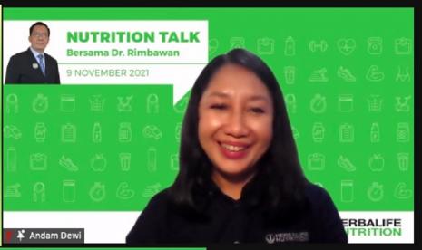 Senior Director and General Manaher Herbalife Nutrition Indonesia, Andam Dewi mengatakan, efek pandemi Covid-19 ternyata membawa masalah pada kesehatan fisik dan mental. Dia menyebut sebuah penelitian yang menyatakan, keadaan kesehatan mental dan fisik enam dari 10 konsumen di Asia Pasifik mengatakan dalam kondisi kurang ideal.