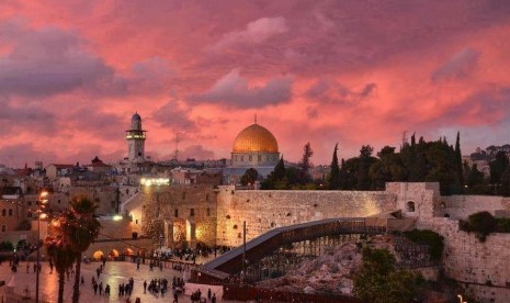 Senja merah di Masjidil Aqsa Yerusalem.