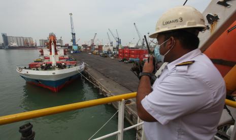 Kapal Tol Laut KM Kendhaga Resmi Beroperasi (ilustrasi).