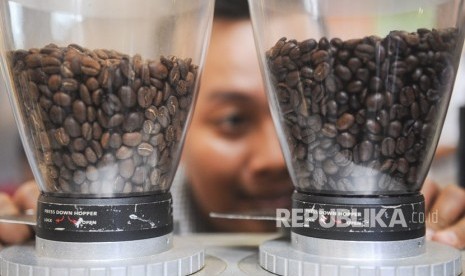 Koperasi Kopi bekerjasama dengan Pemda DKI telah menyiapkan Gedung di Thamrin City untuk dikelola sebagai Galeri Kopi Nusantara (Foto: ilustrasi barista)