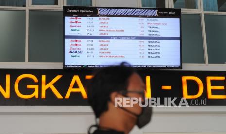 Jadwal penerbangan di Bandara Adi Soemarmo juga mulai normal kembali.