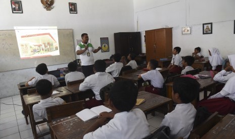 Sekolah tatap muka, ilustrasi