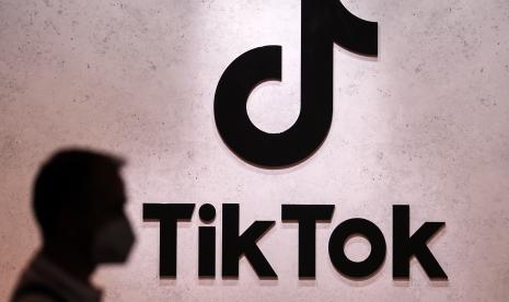 CEO Tiktok Shou Zi Chew menyakinkan Uni Eropa bahwa aplikasinya akan menghormati peraturan teknologi dan keamanan dan privasi anak Uni Eropa yang semakin ketat.