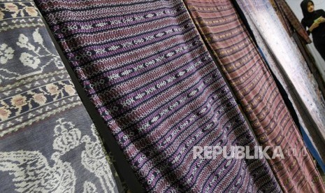 Festival Exotic Tenun 2021 menampilkan 960 produk tenun ikat NTT (Foto: tenun ikat NTT)