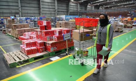 Warehouse Lazada, Depok, Jawa Barat (ilustrasi). Bersama Good Doctor, Lazada menggelar program Vaksinasi untuk Pahlawan Ekonomi Digital di Warehouse Lazada di Depok, Jawa Barat.