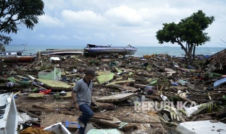 Settlements hit by tsunami at Way Muli Village, Rajabasa, South Lampung, Lampung, Sunday (Dec 23). 