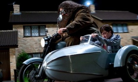 Sepeda motor dan sespan yang digunakan dalam film Harry Potter