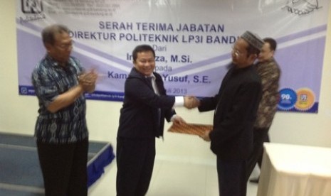 Serah Terima Pimpinan Politeknik LP3I Bandung