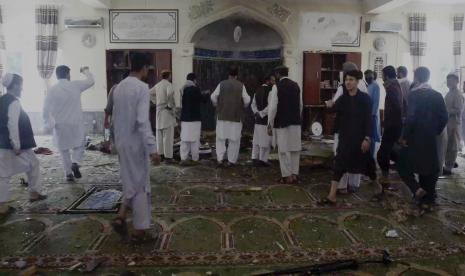 Serangan bom terjadi di masjid Afghanistan.