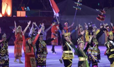 Seratusan penari mewakili Indonesia dalam perhelatan World Culture Festival di Washington, DC.