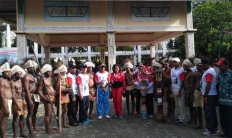 Seremoni acara Gowes Pesona Nusantara di Kabupaten Telok Wondama, Sabtu (10/6).