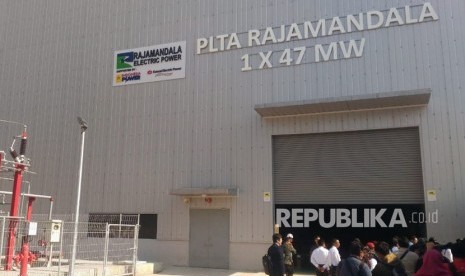 Seremoni operasi komersial Pembangkit Listrik Tenaga Air (PLTA) Rajamandala berkapasitas 47 MW (Megawatt) di PLTA Rajamandala, Cianjur, Jumat (12/7).