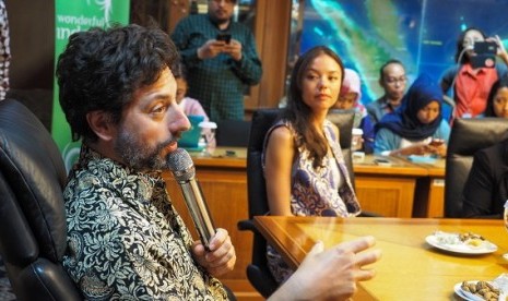 Sergey Brin saat menceritakan kekagumannya akan keindahan terumbu karang di Raja Ampat